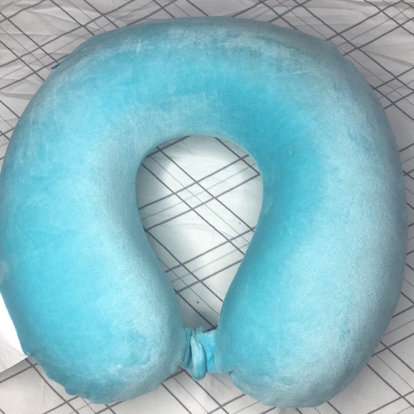 Sharper image travel pillow - Picture 3 of 4